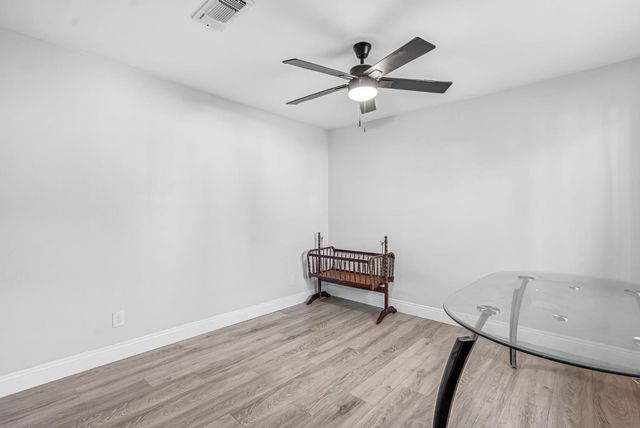 21 E Eden, Fresno, CA 93706