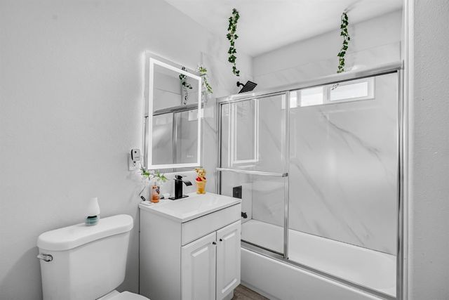 21 E Eden, Fresno, CA 93706