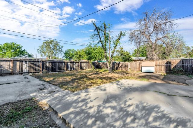 21 E Eden, Fresno, CA 93706