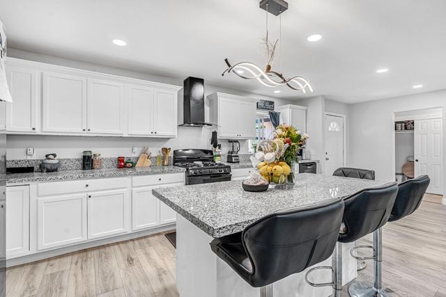 21 E Eden, Fresno, CA 93706