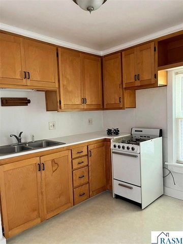 326 E Vine Street, Mankato, MN 56001