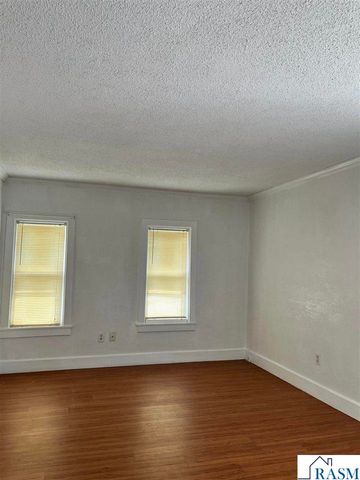 326 E Vine Street, Mankato, MN 56001