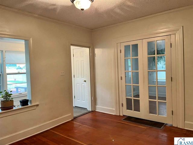 326 E Vine Street, Mankato, MN 56001