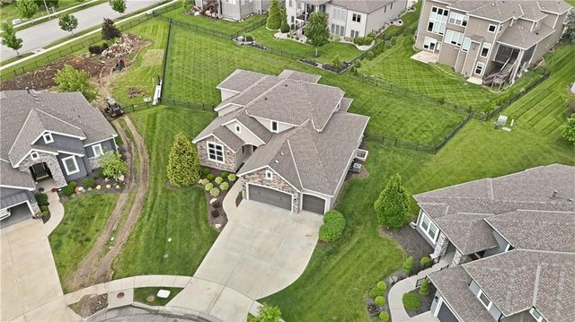 10702 W 171st Terrace, Overland Park, KS 66221
