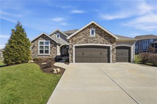 10702 W 171st Terrace, Overland Park, KS 66221