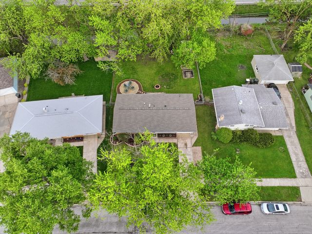 18847 Greenbay Avenue, Lansing, IL 60438