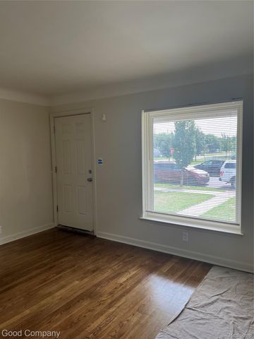 16711 Eastburn Street, Detroit, MI 48205