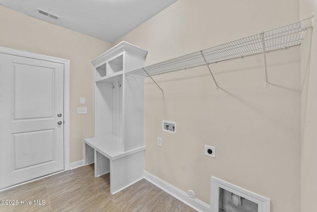 204 Shortleaf Drive, Grimesland, NC 27837