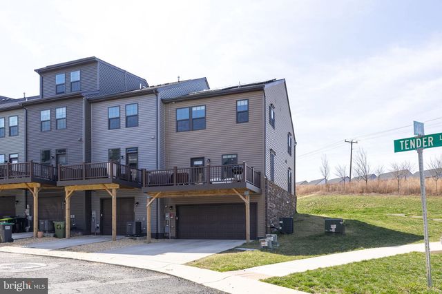 1128 SPUR LN, Fredericksburg, VA 22401