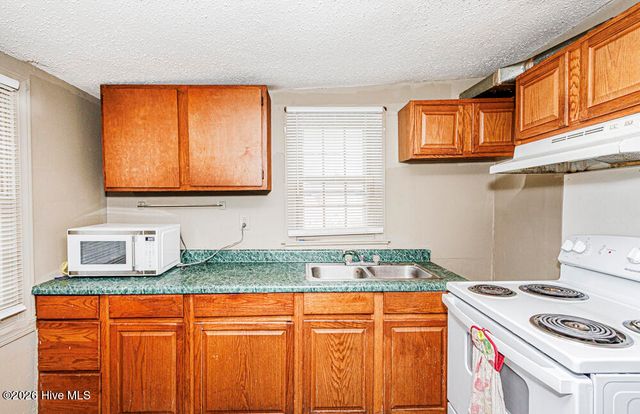 605 Kingston Avenue, Rocky Mount, NC 27803