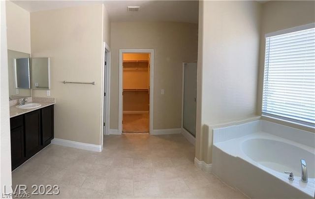 9562 Volk Avenue, Las Vegas, NV 89178