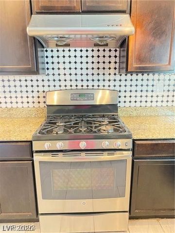 9562 Volk Avenue, Las Vegas, NV 89178