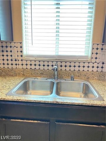 9562 Volk Avenue, Las Vegas, NV 89178