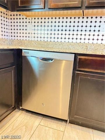 9562 Volk Avenue, Las Vegas, NV 89178