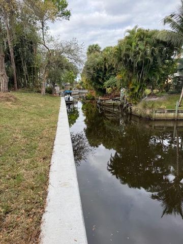 511 SW Timber Trail, Stuart, FL 34997