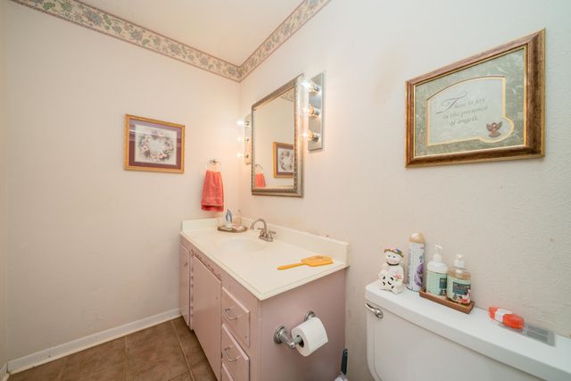 3105 KATHLEEN DR, Longview, TX 75604