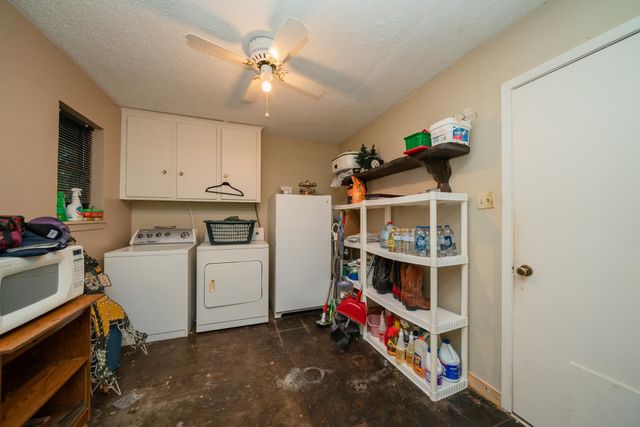 3105 KATHLEEN DR, Longview, TX 75604