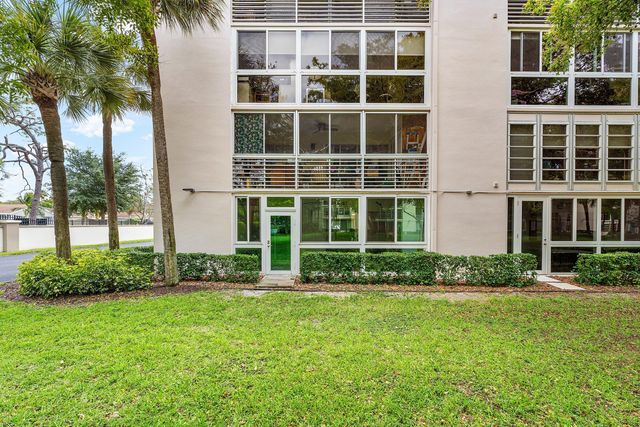 2003 Granada Drive M1, Coconut Creek, FL 33066