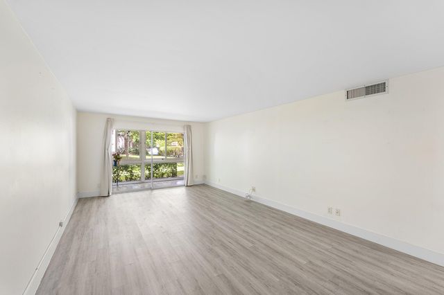 2003 Granada Drive M1, Coconut Creek, FL 33066