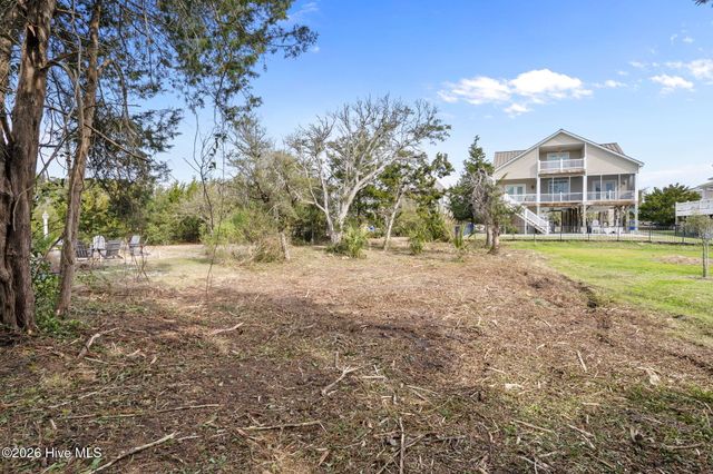 2606 E Dolphin Drive, Oak Island, NC 28465