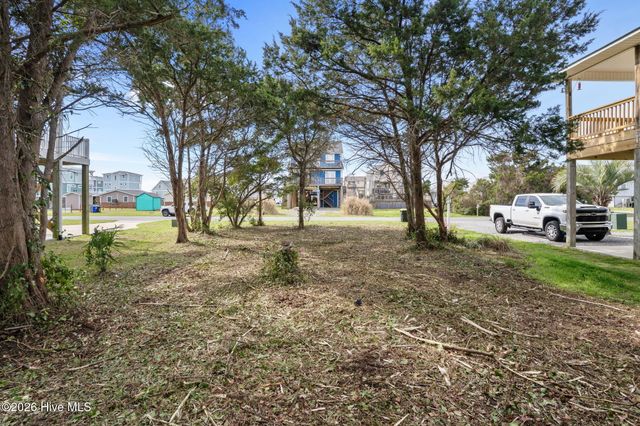 2606 E Dolphin Drive, Oak Island, NC 28465