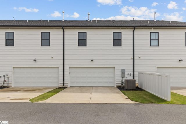 1109 Syrah Lane, Duncan, SC 29334