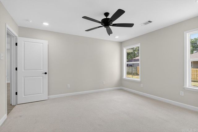 212 Pineview Avenue, Sherwood, AR 72120