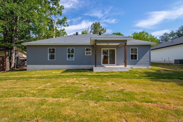 212 Pineview Avenue, Sherwood, AR 72120