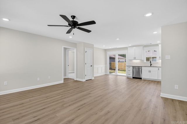 212 Pineview Avenue, Sherwood, AR 72120