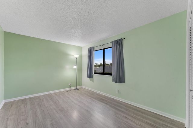 2828 Kirk Road, Lake Worth, FL 33461