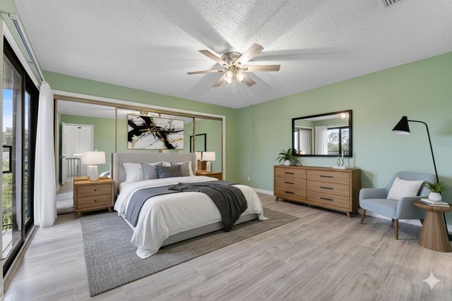 2828 Kirk Road, Lake Worth, FL 33461