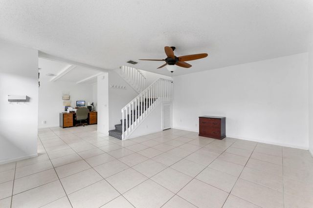 2828 Kirk Road, Lake Worth, FL 33461