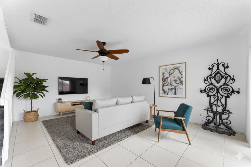 2828 Kirk Road, Lake Worth, FL 33461