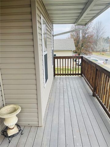 1111 Kimberly Avenue, Berryville, AR 72616