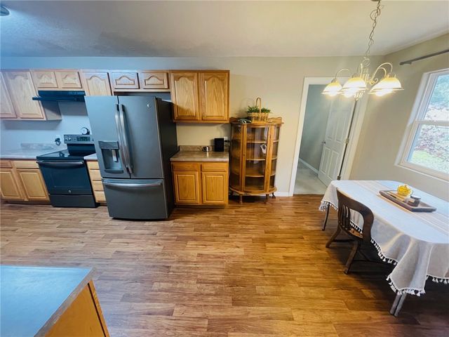 1111 Kimberly Avenue, Berryville, AR 72616