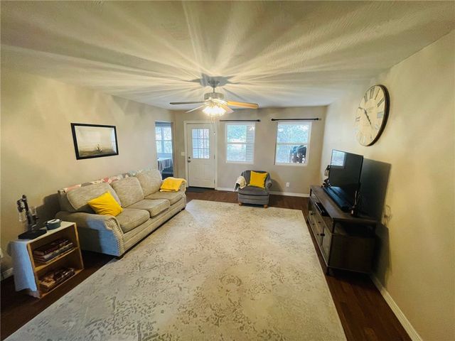 1111 Kimberly Avenue, Berryville, AR 72616