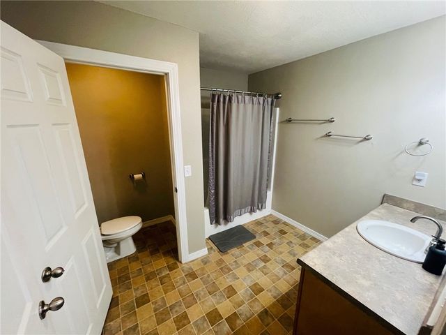 1111 Kimberly Avenue, Berryville, AR 72616