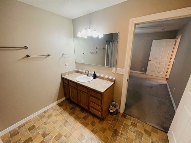 1111 Kimberly Avenue, Berryville, AR 72616