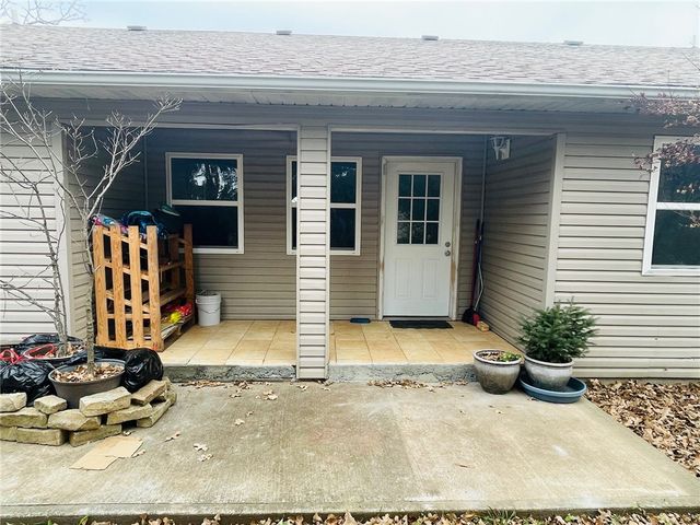 1111 Kimberly Avenue, Berryville, AR 72616