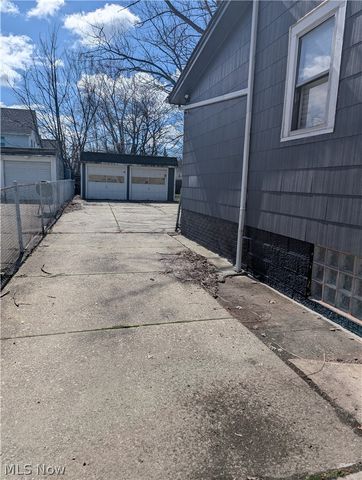 16010 Arcade Avenue, Cleveland, OH 44110