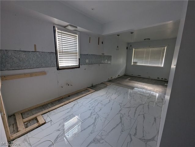 16010 Arcade Avenue, Cleveland, OH 44110