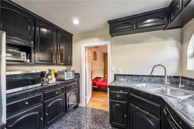 1037 S Tajauta, Compton, CA 90220