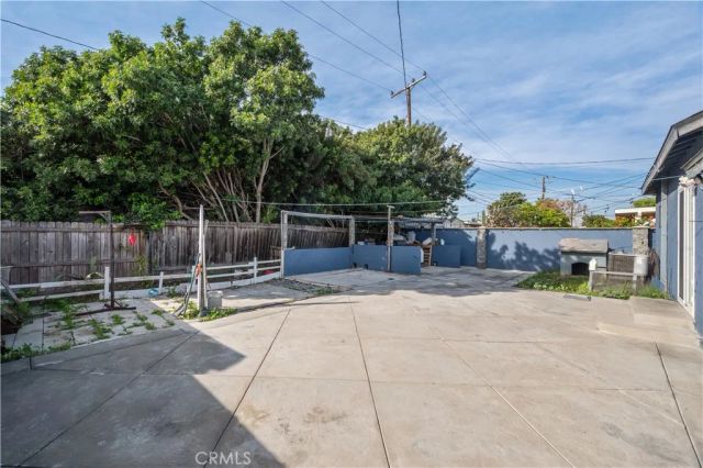 1037 S Tajauta, Compton, CA 90220