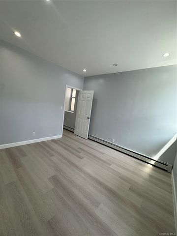 3041 Paulding Avenue, Bronx, NY 10469