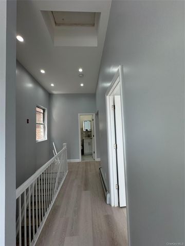 3041 Paulding Avenue, Bronx, NY 10469