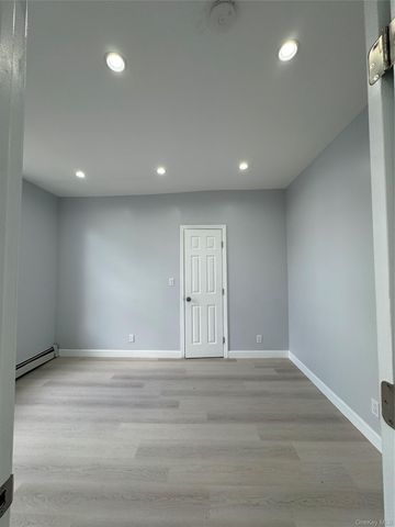 3041 Paulding Avenue, Bronx, NY 10469