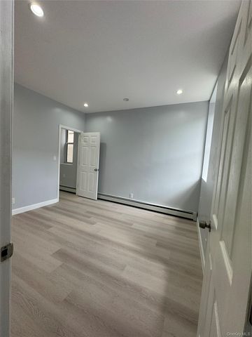 3041 Paulding Avenue, Bronx, NY 10469