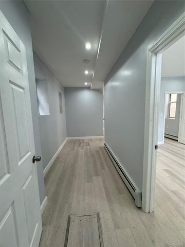 3041 Paulding Avenue, Bronx, NY 10469