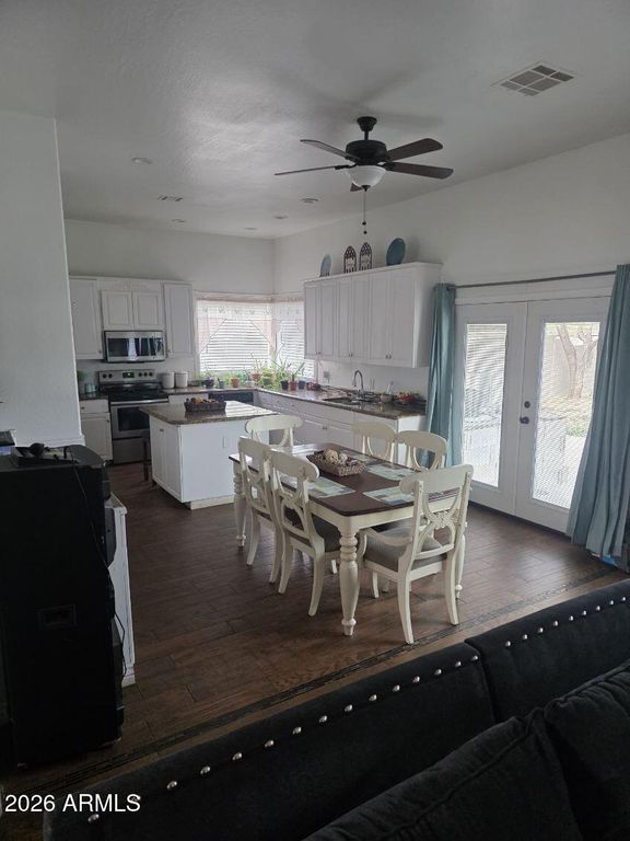 21804 W LAURA Street, Wittmann, AZ 85361 — photo 3