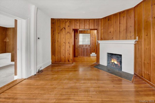 26 Cleveland Street, Valhalla, NY 10595